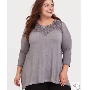 Torrid Super Soft Grey Crochet Sharkbite Hem Top Size 1X